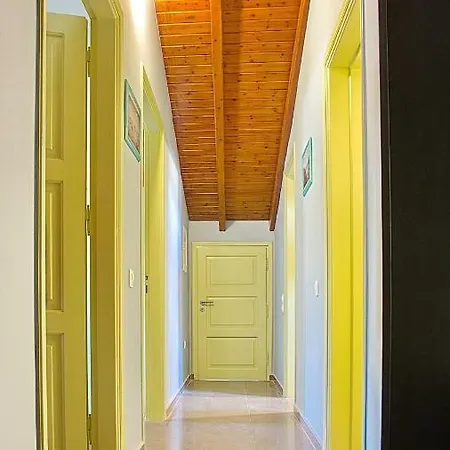 Darmani Spyros Apartament Mantouki